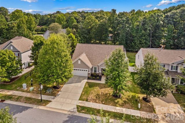 111 Paradise Hills Circle, Mooresville, NC 28115