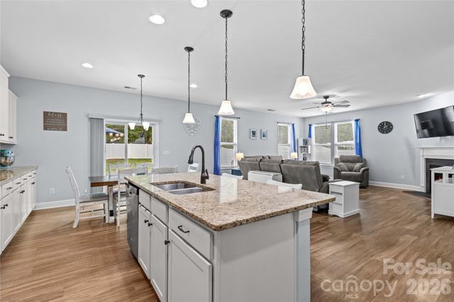 111 Paradise Hills Circle, Mooresville, NC 28115