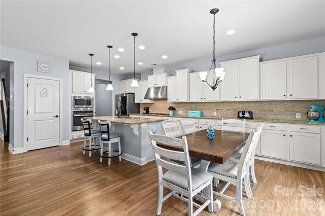 111 Paradise Hills Circle, Mooresville, NC 28115