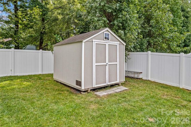 111 Paradise Hills Circle, Mooresville, NC 28115