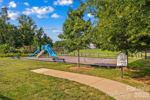111 Paradise Hills Circle, Mooresville, NC 28115