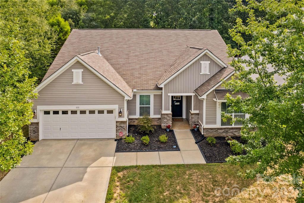 111 Paradise Hills Circle, Mooresville, NC 28115
