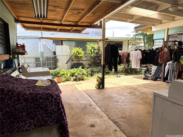 94-124 Awaia Street, Waipahu, HI 96797