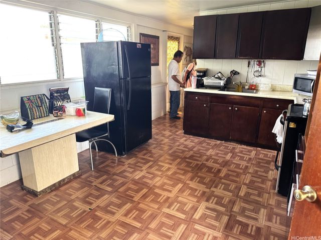 94-124 Awaia Street, Waipahu, HI 96797