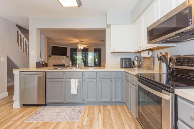 14123 TROUVILLE DRIVE, Tampa, FL 33624