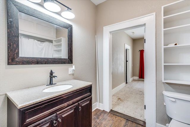 513 S 1st Ave, Mulvane, KS 67110
