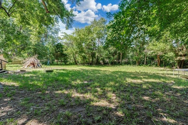 513 S 1st Ave, Mulvane, KS 67110