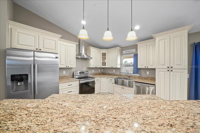 9940 SW 140TH AVENUE, Dunnellon, FL 34432