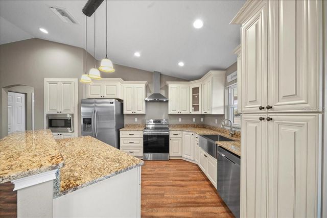 9940 SW 140TH AVENUE, Dunnellon, FL 34432