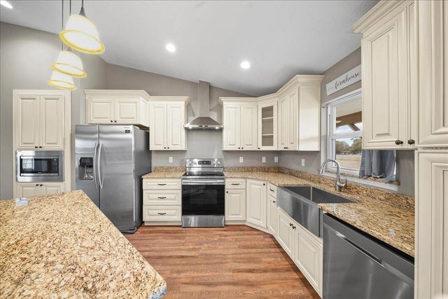 9940 SW 140TH AVENUE, Dunnellon, FL 34432