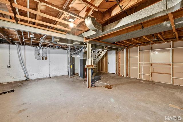 10160 Cloverdale Drive, St Louis, MO 63136