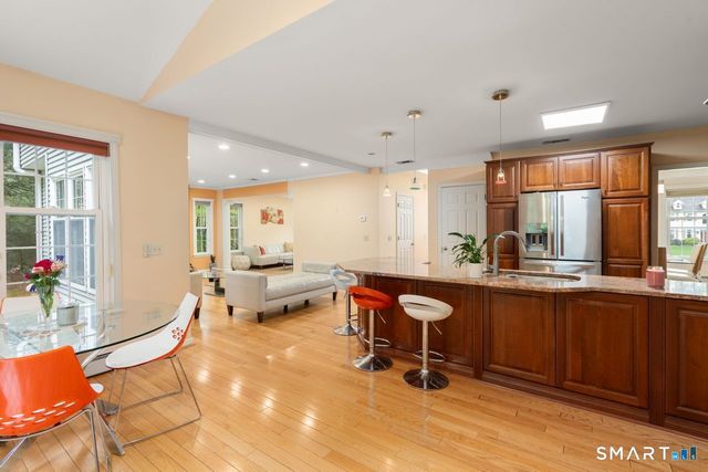 20 Warner Court, Glastonbury, CT 06033