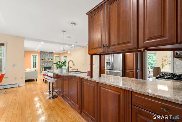20 Warner Court, Glastonbury, CT 06033