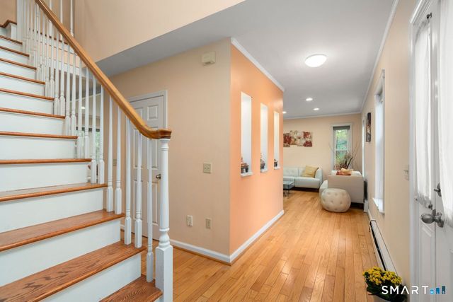 20 Warner Court, Glastonbury, CT 06033