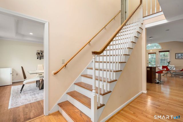 20 Warner Court, Glastonbury, CT 06033