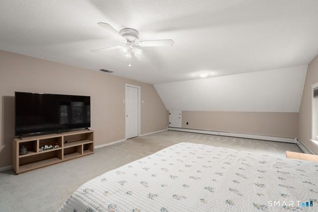 20 Warner Court, Glastonbury, CT 06033