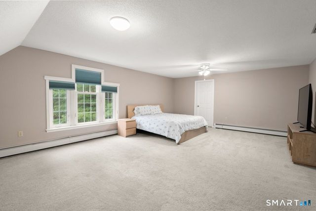 20 Warner Court, Glastonbury, CT 06033