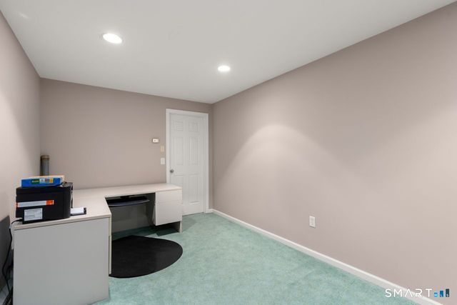 20 Warner Court, Glastonbury, CT 06033
