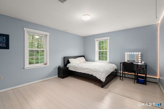 20 Warner Court, Glastonbury, CT 06033