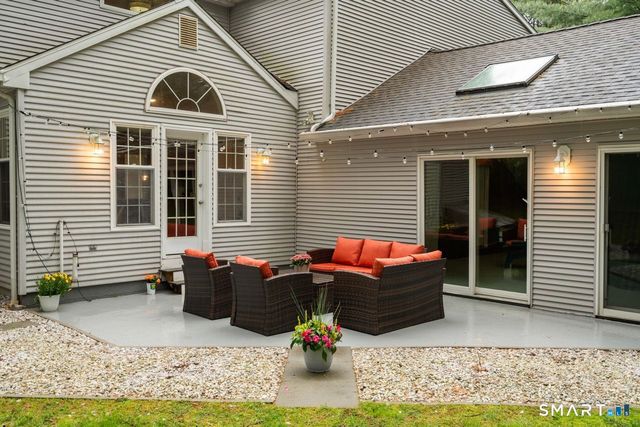 20 Warner Court, Glastonbury, CT 06033