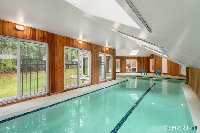 20 Warner Court, Glastonbury, CT 06033