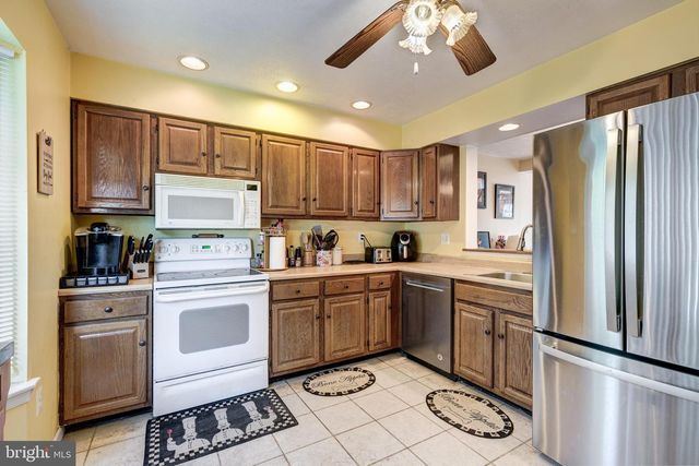 737 CLEARVIEW AVE, Hampstead, MD 21074