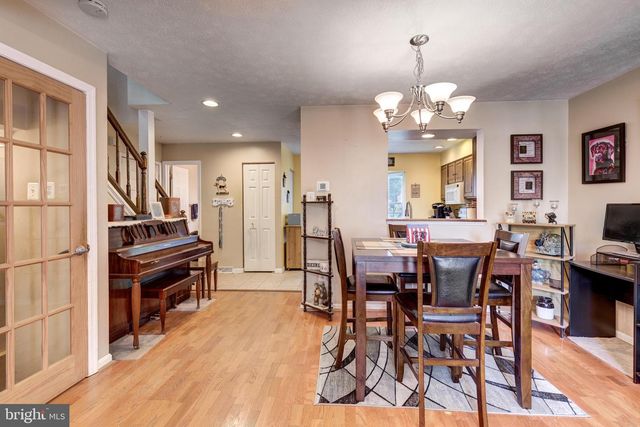 737 CLEARVIEW AVE, Hampstead, MD 21074