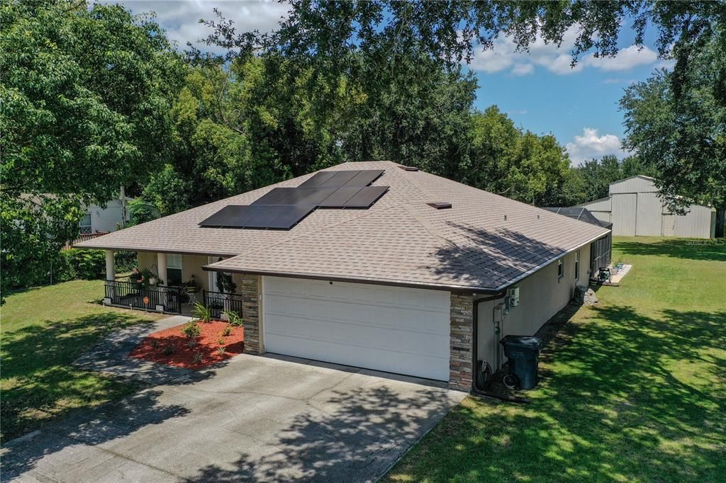Image 3 of property listing at 352 CREEK ROAD, Lake Alfred, FL 33850