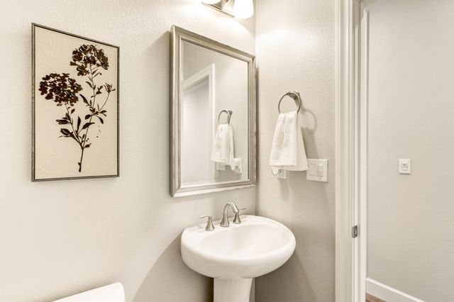 8790 Woodgrove Cir, Granite Bay, CA 95746