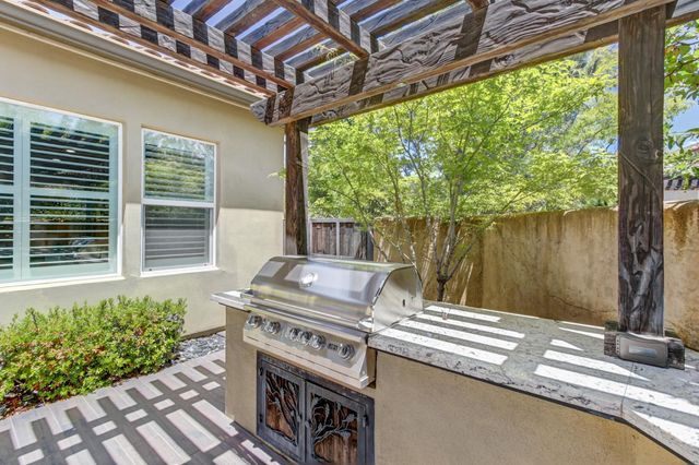 8790 Woodgrove Cir, Granite Bay, CA 95746