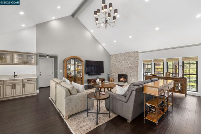 2705 Mossy Oak Dr, Danville, CA 94506