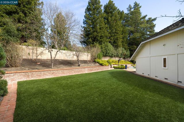 2705 Mossy Oak Dr, Danville, CA 94506