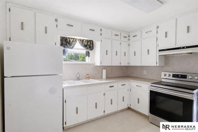 445 N L Street, Fremont, NE 68025