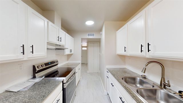 1921 Edna Smith Drive, Garland, TX 75040