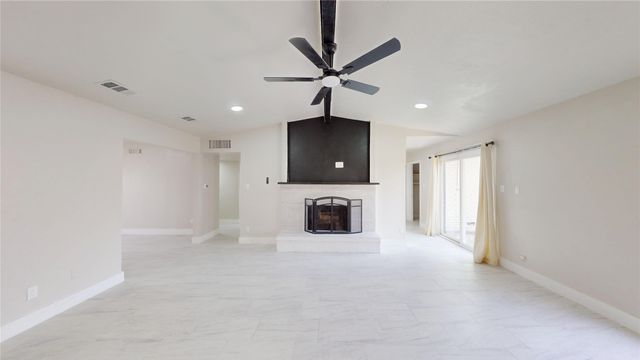 1921 Edna Smith Drive, Garland, TX 75040