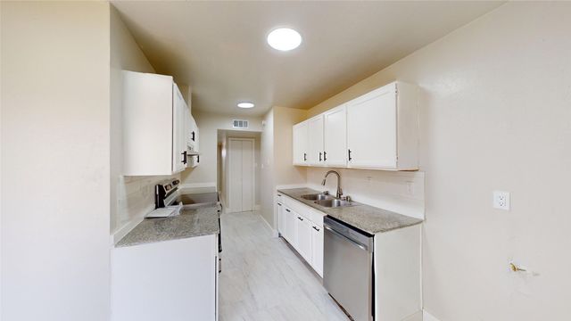 1921 Edna Smith Drive, Garland, TX 75040