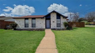 1921 Edna Smith Drive, Garland, TX 75040