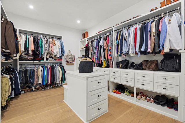 401 Ambergate Drive, Denton, TX 76208