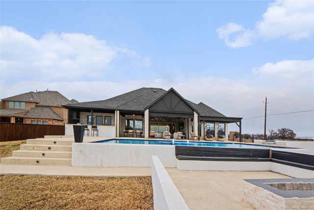 401 Ambergate Drive, Denton, TX 76208