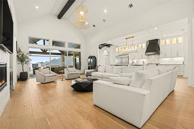 401 Ambergate Drive, Denton, TX 76208