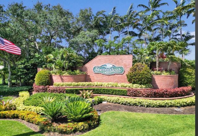 14701 Madison Place, Davie, FL 33325