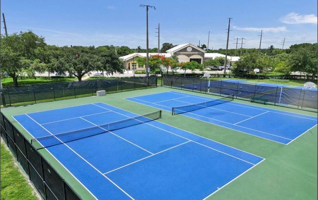 14701 Madison Place, Davie, FL 33325