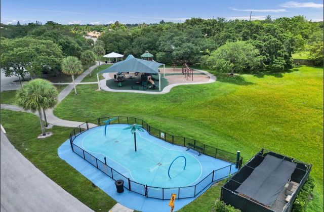 14701 Madison Place, Davie, FL 33325