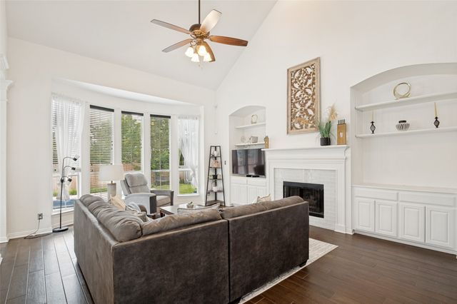 1017 Muirfield Drive, Mansfield, TX 76063