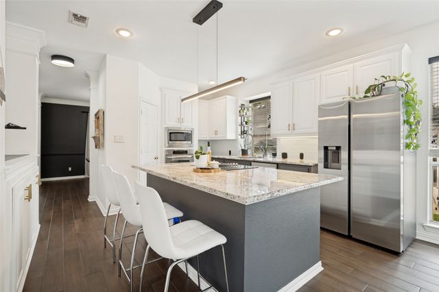 1017 Muirfield Drive, Mansfield, TX 76063
