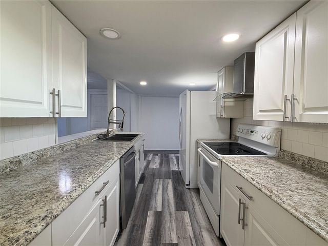 408 LONGFELLOW BOULEVARD, Lakeland, FL 33801