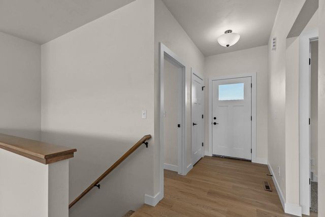 W5765 ROUNDSTONE PLACE, Menasha, WI 54952