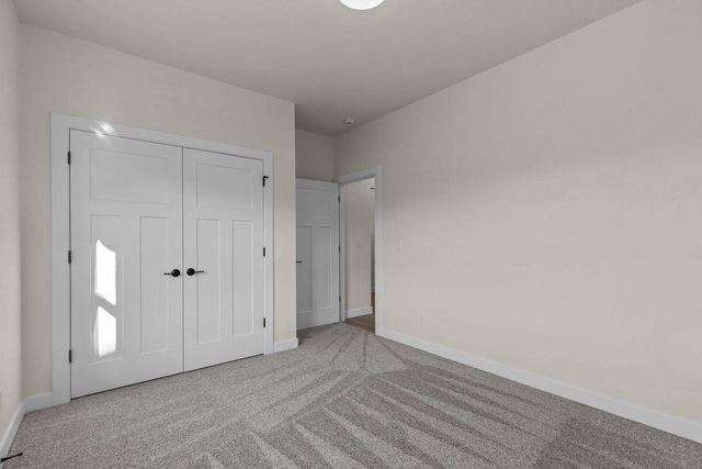 W5765 ROUNDSTONE PLACE, Menasha, WI 54952