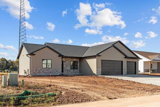 W5765 ROUNDSTONE PLACE, Menasha, WI 54952