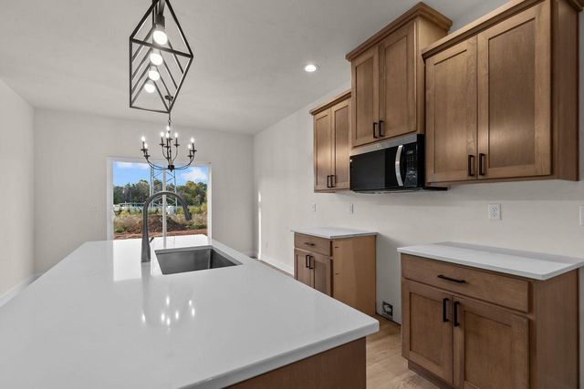 W5765 ROUNDSTONE PLACE, Menasha, WI 54952